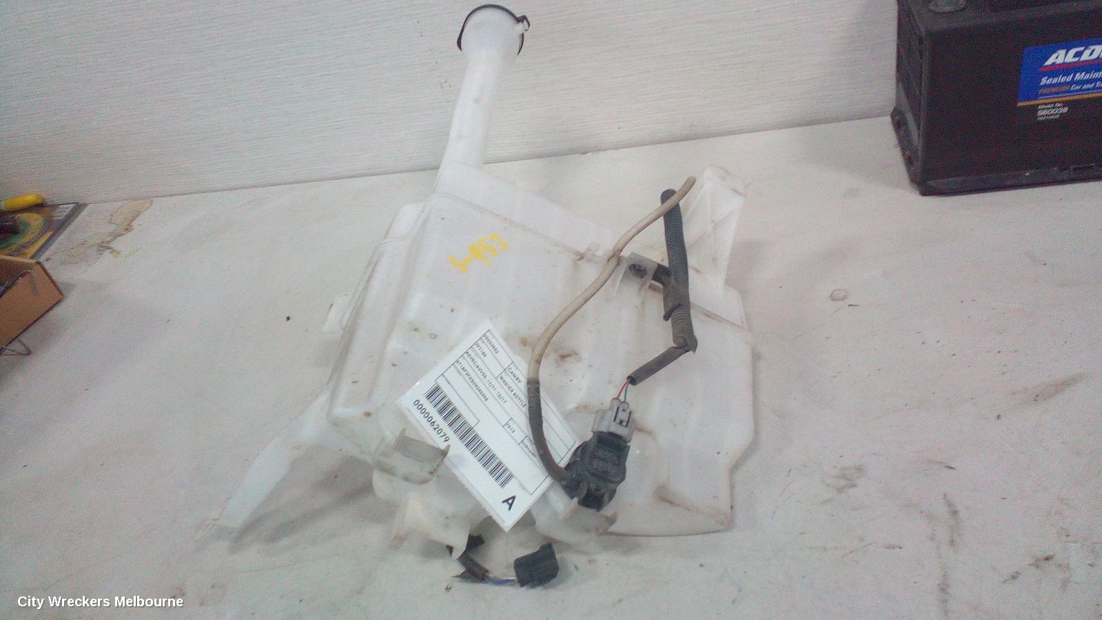 TOYOTA CAMRY WASHER BOTTLE, ASV50/AVV50, 12/2011 - 10/2017