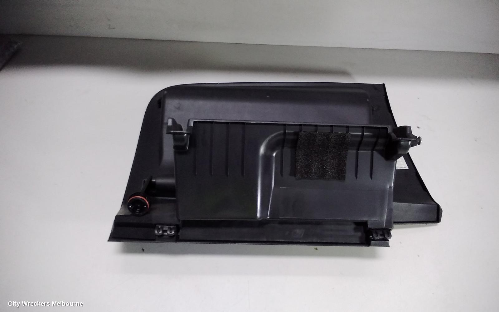 NISSAN XTRAIL GLOVE BOX, T32, 03/2014 - 07/2022