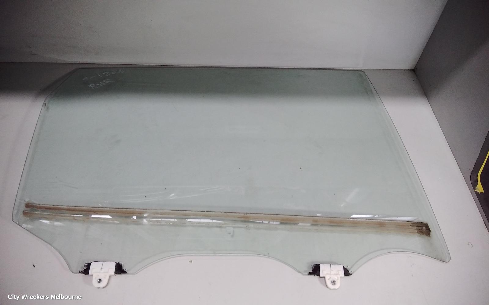 NISSAN XTRAIL RIGHT REAR DOOR WINDOW, T32, ST/TS, 02/2014 ONWARDS