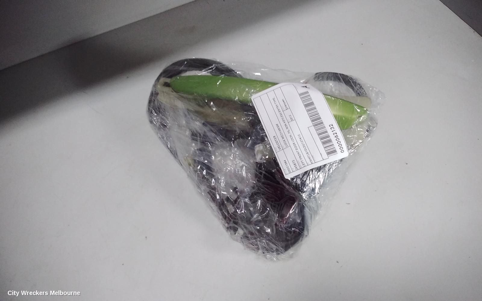 HYUNDAI VELOSTER DOOR/BOOT/GATE LOCK, LEFT FRONT DOOR LOCK, FS, NON KEYLESS ENTRY TYPE, 12/2011 - 02/2018