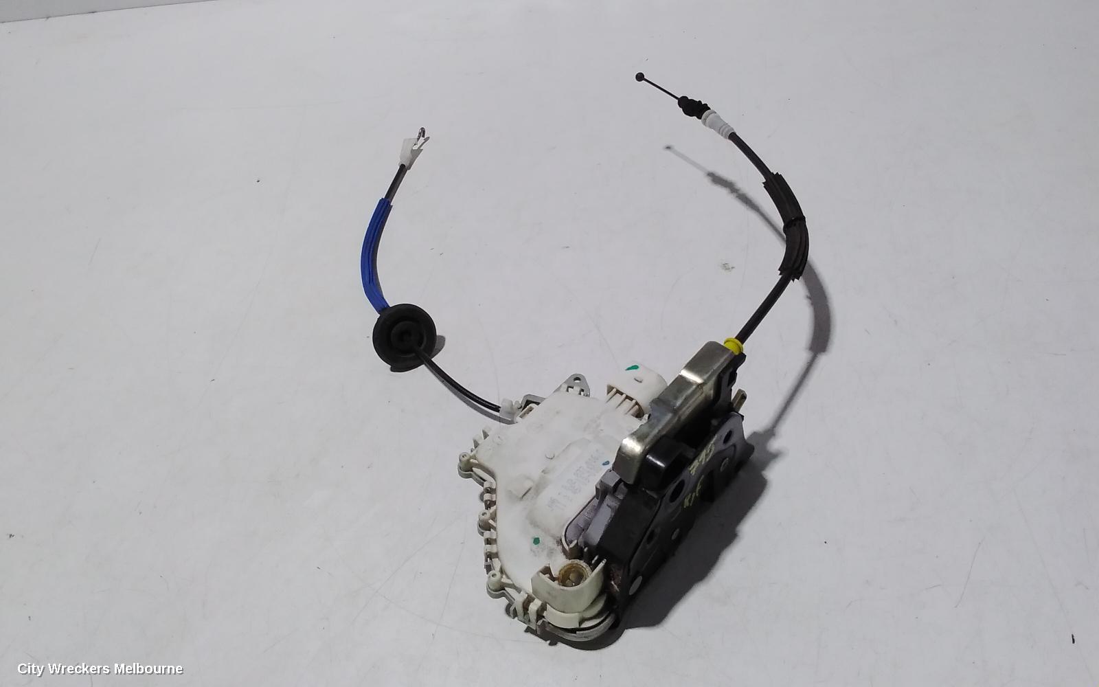 AUDI A5 DOOR/BOOT/GATE LOCK, RIGHT FRONT DOOR LOCK, 8T, DUAL ROW (7 PIN), P/N 8J2837016C, 11/2009 - 11/2016