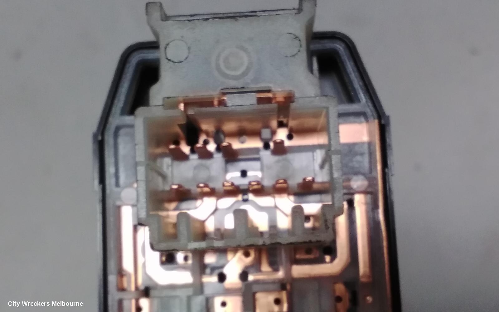 KIA PICANTO PWR DR WIND SWITCH, RH FRONT (MASTER SWITCH), W/O POWER FOLD MIRROR TYPE, JA, 05/2017 ONWARDS