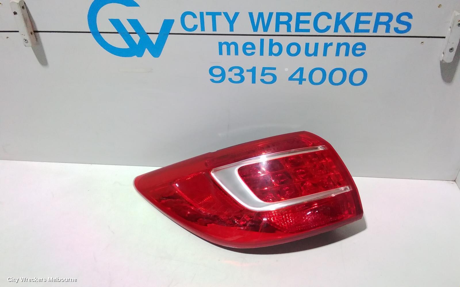 KIA SPORTAGE LEFT TAILLIGHT, SL, IN BODY, SI/SLI/PLATINUM, 05/2010 - 04/2014