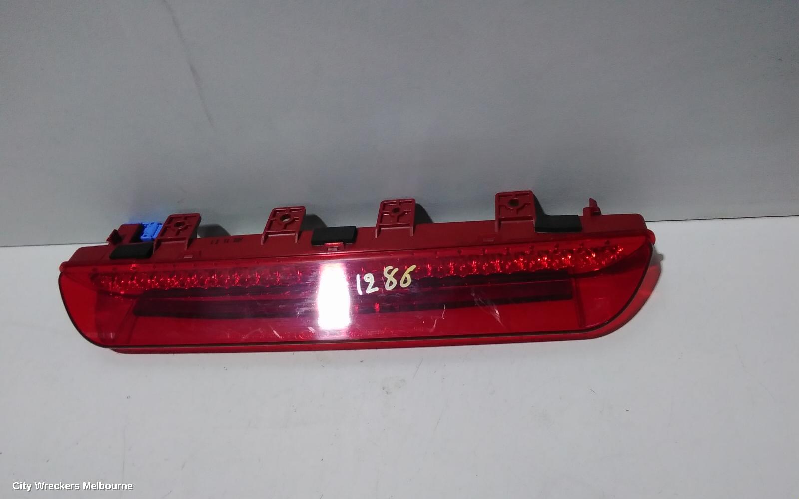 KIA SPORTAGE HIGH LEVEL STOPLIGHT, SL, 07/2010 - 10/2015