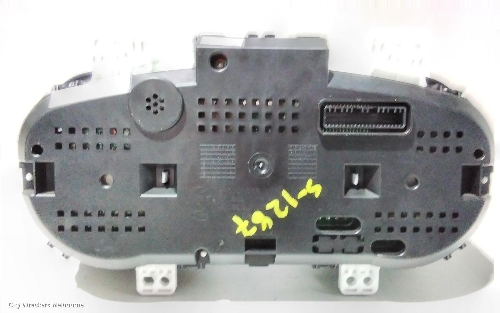 HYUNDAI I30 INSTRUMENT CLUSTER, PETROL, AUTO T/M, TACHO IS UP TO 8 TYPE, GD, 03/2012 - 02/2017