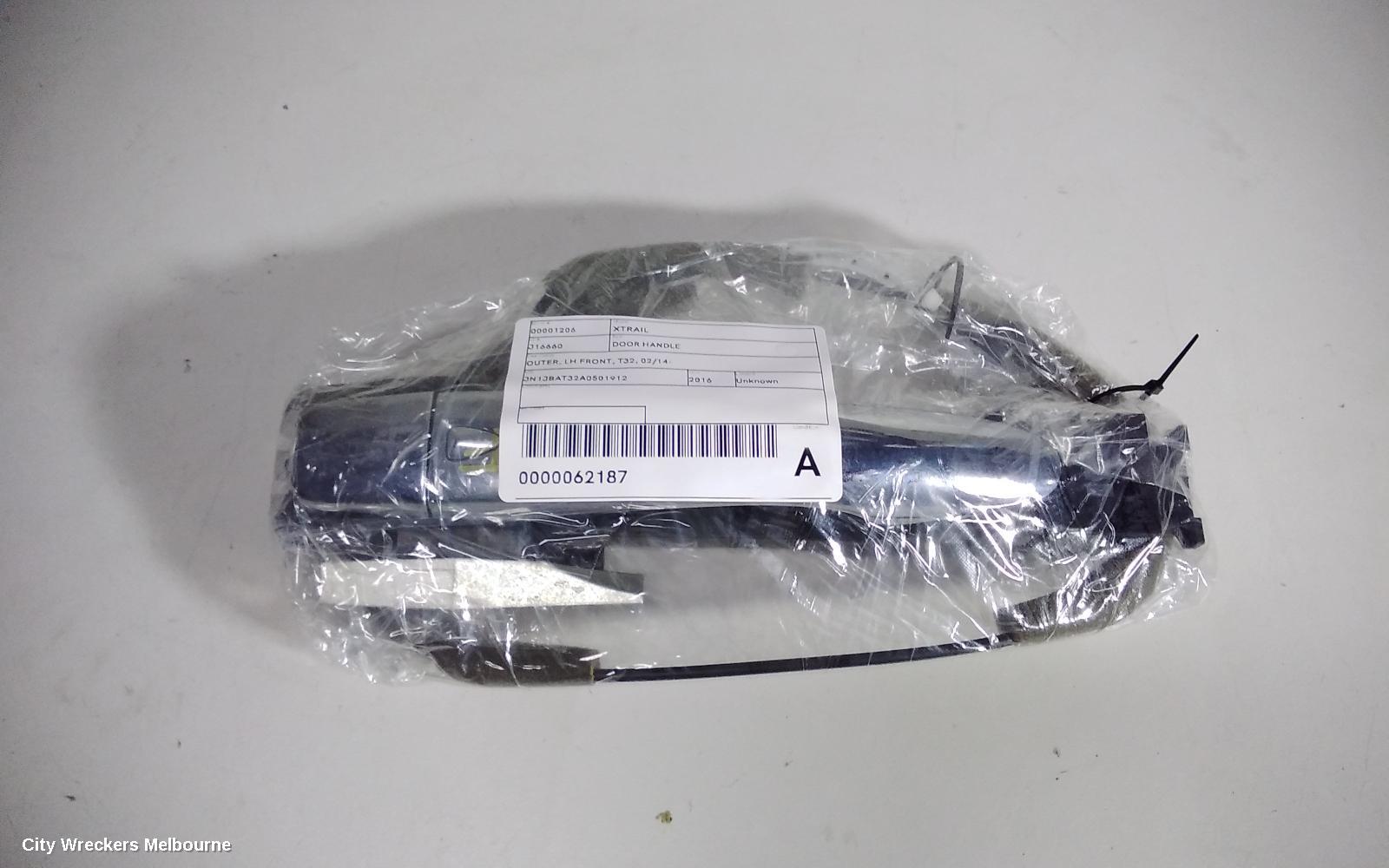 NISSAN XTRAIL DOOR HANDLE, OUTER, LH FRONT, T32, 02/2014 ONWARDS