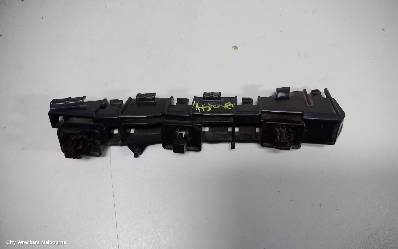SUBARU XV, G4X, 08/2011 - 04/2017, RH BAR SLIDER: 62196