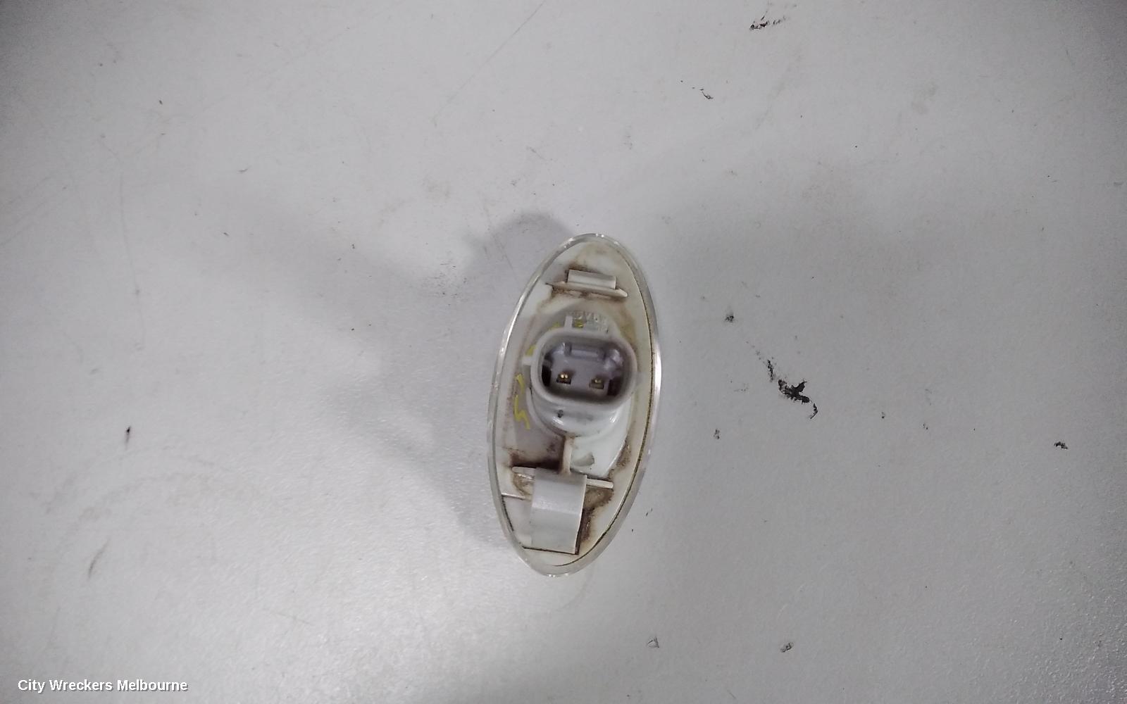 SUBARU XV RIGHT INDICATOR/FOG/SIDE, GUARD FLASHER (REPEATER), G4X-G5X, 08/2011 ONWARDS