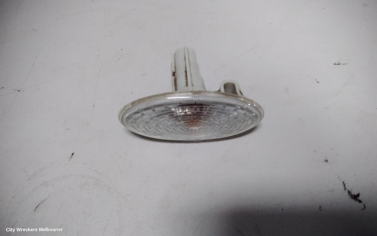 SUBARU XV RIGHT INDICATOR/FOG/SIDE, GUARD FLASHER (REPEATER), G4X-G5X, 08/2011 ONWARDS