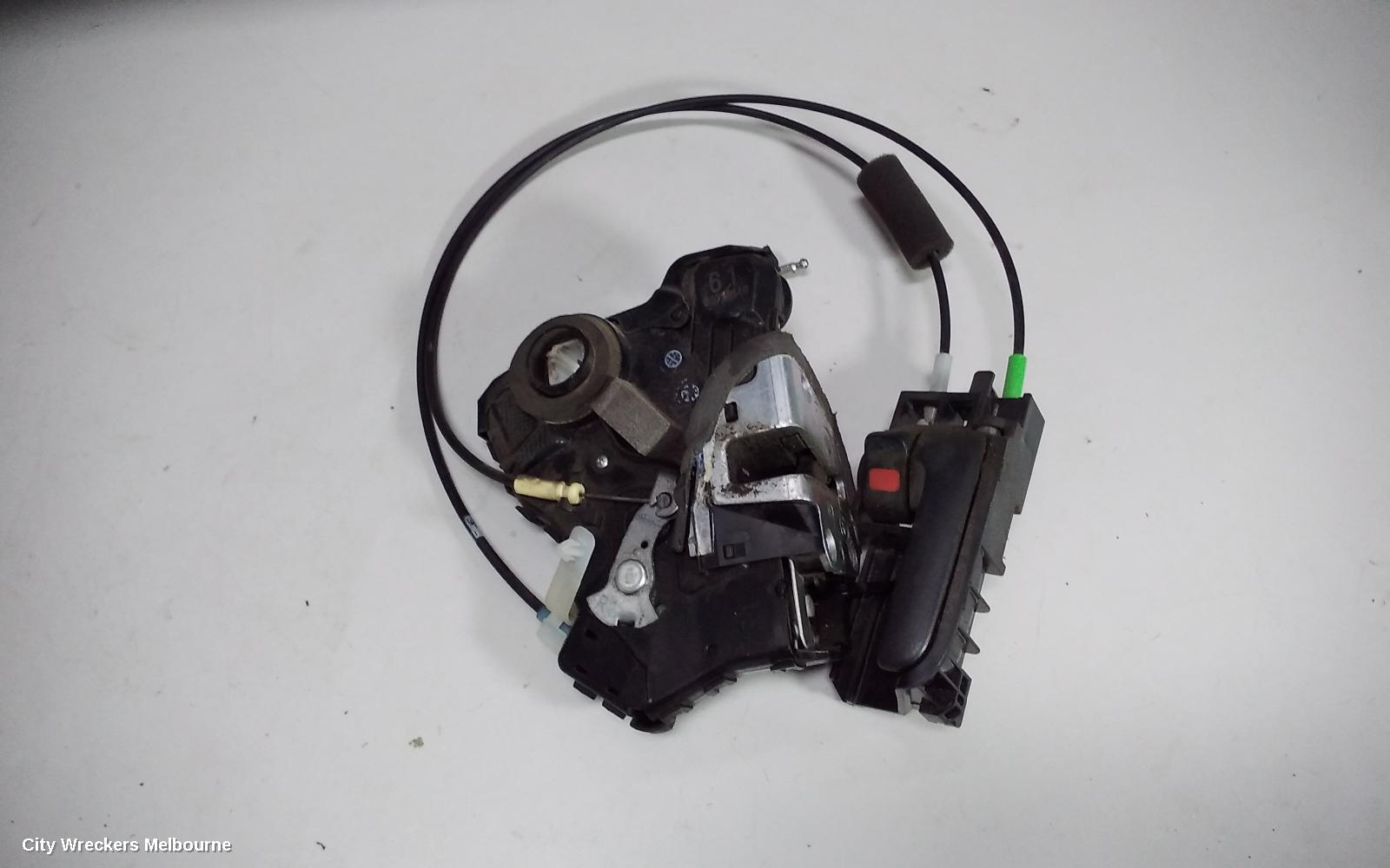 TOYOTA HIACE DOOR/BOOT/GATE LOCK, RIGHT FRONT DOOR LOCK, TRH/KDH, 03/2005 - 04/2019