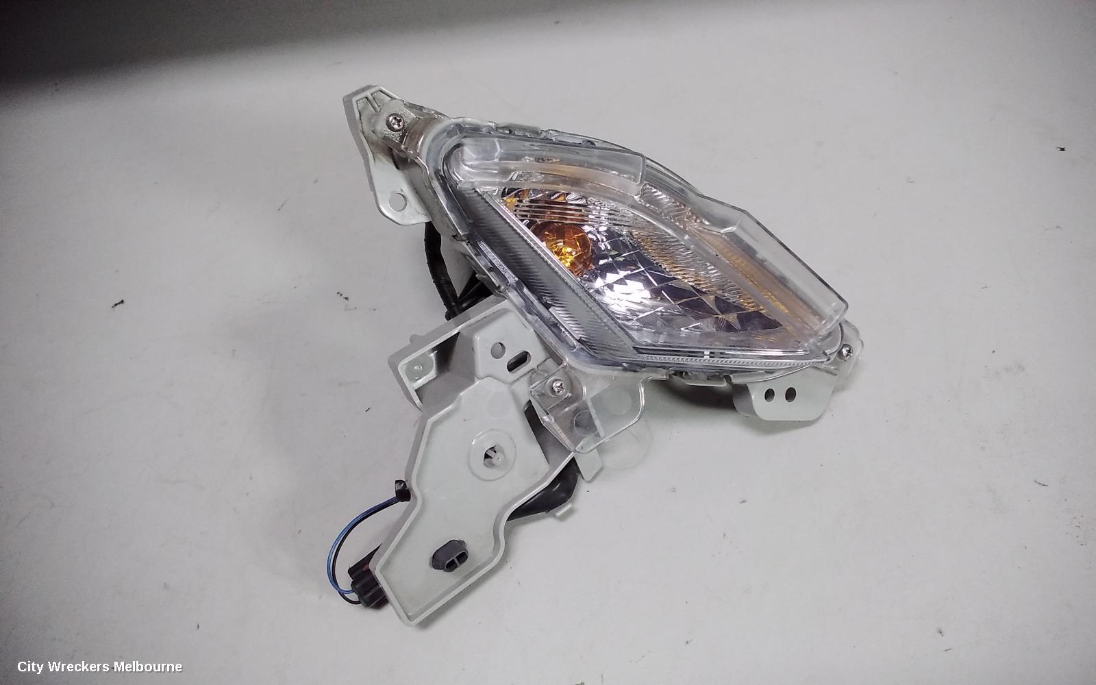 MAZDA CX3 RIGHT INDICATOR/FOG/SIDE, BUMPER FLASHER, DK, 03/2015 ONWARDS
