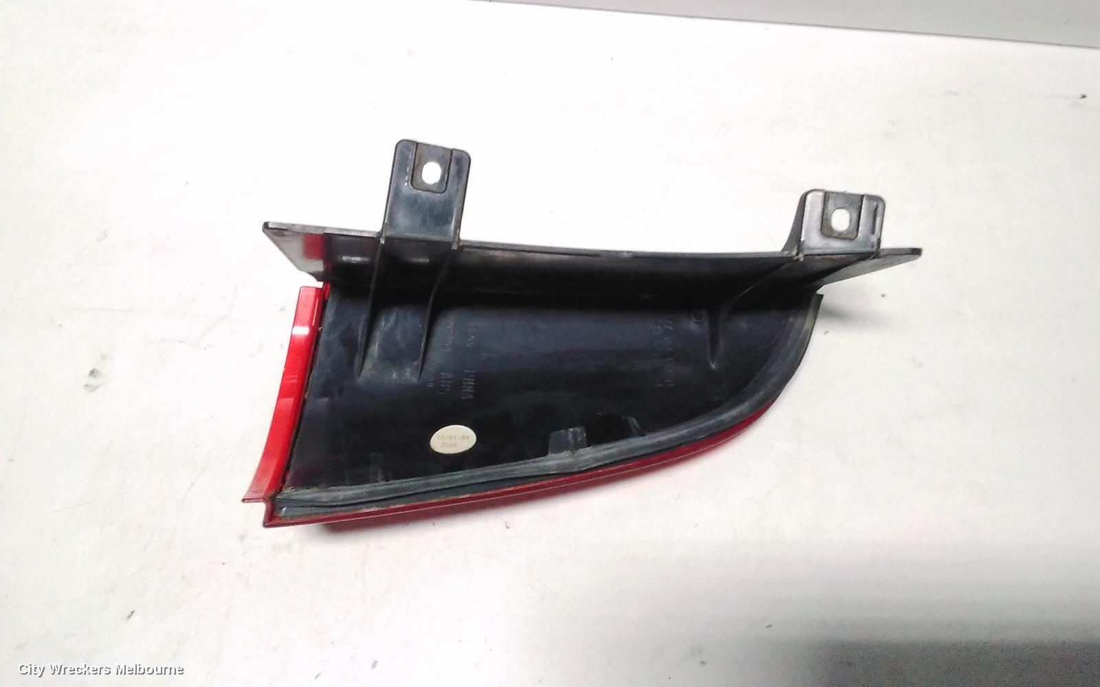 MERCEDES VITO LEFT TAILLIGHT, UPPER TAILGATE, 639, 04/2004 - 02/2015