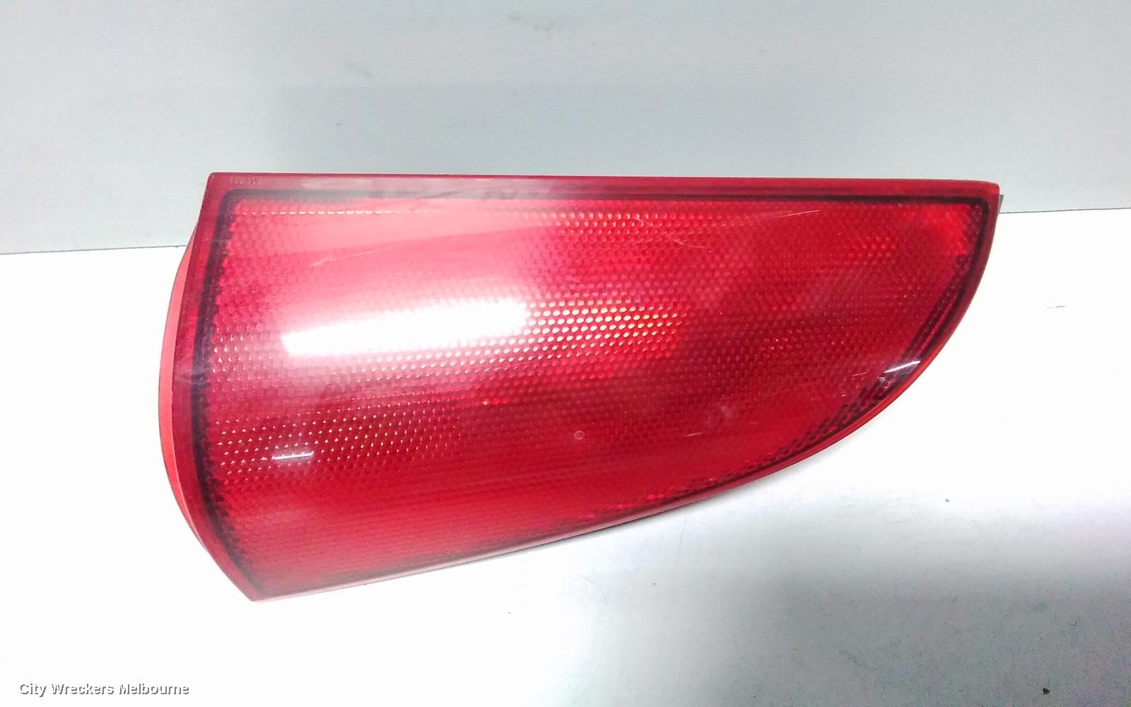 MERCEDES VITO RIGHT TAILLIGHT, UPPER TAILGATE, 639, 04/2004 - 02/2015