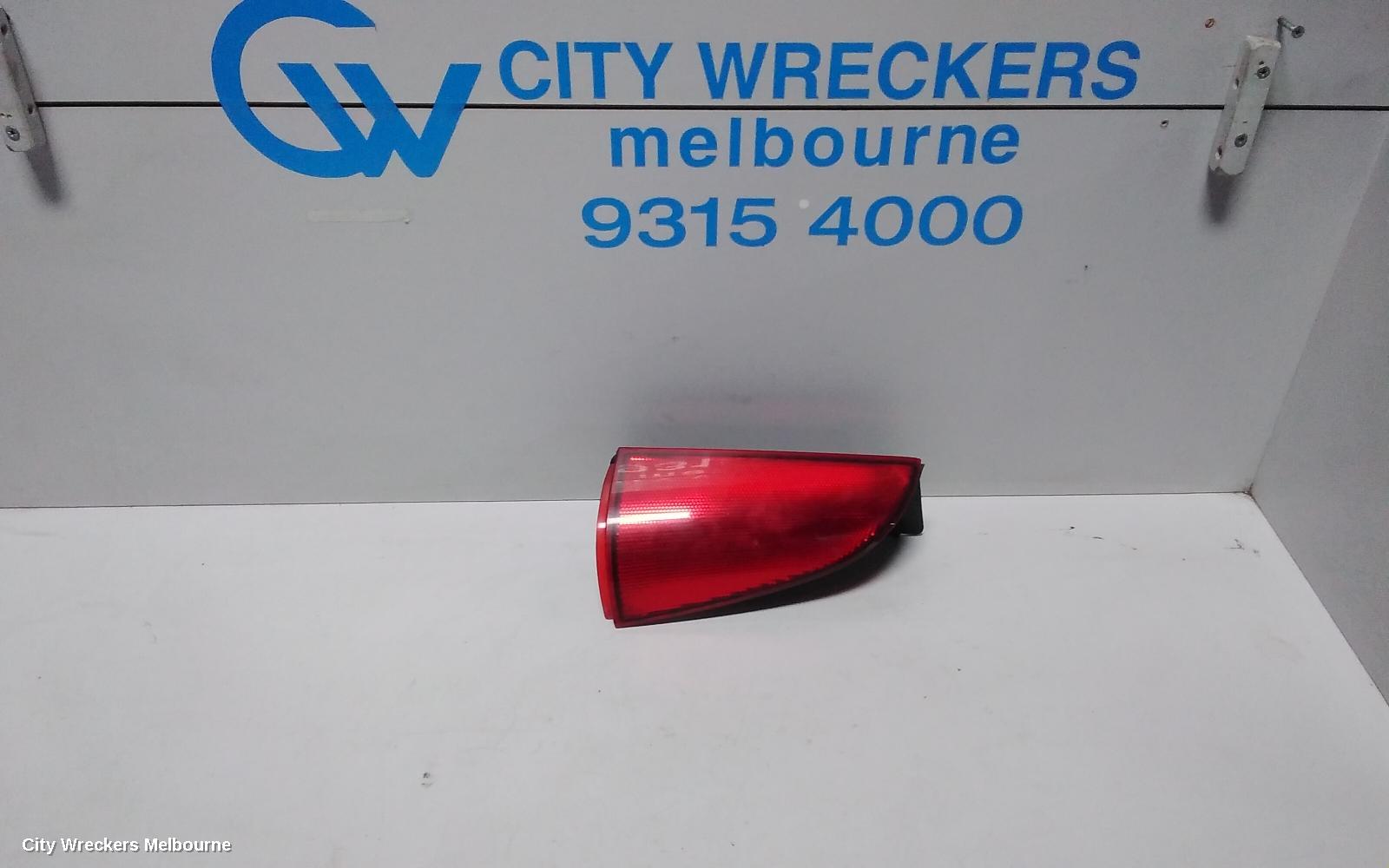 MERCEDES VITO RIGHT TAILLIGHT, UPPER TAILGATE, 639, 04/2004 - 02/2015