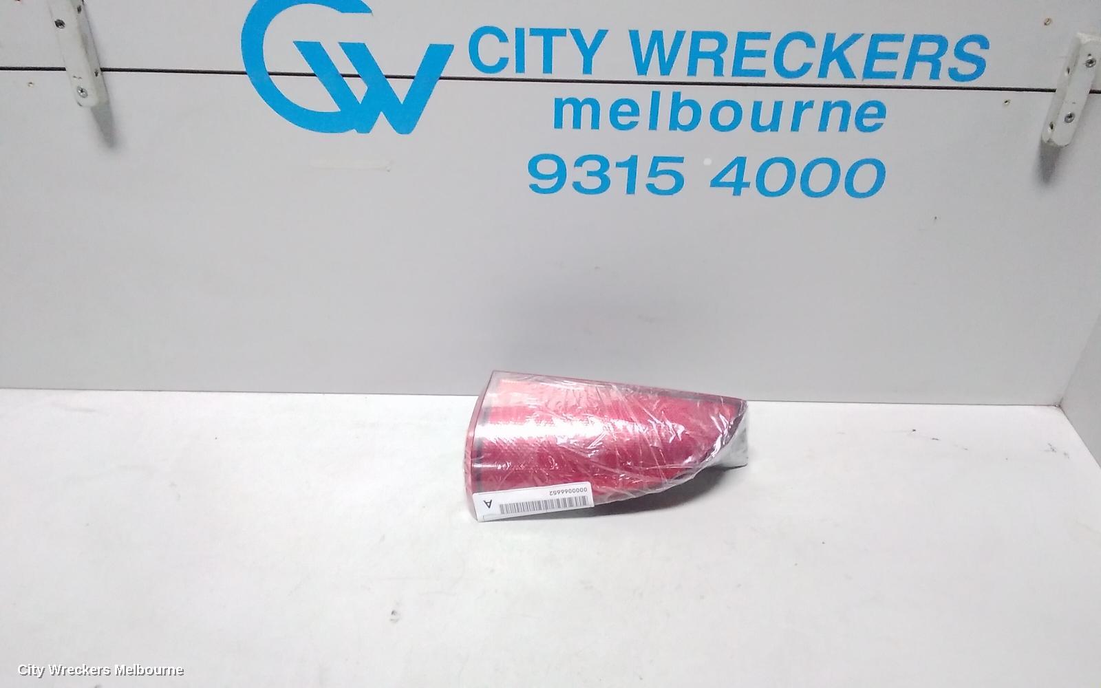 MERCEDES VITO RIGHT TAILLIGHT, UPPER TAILGATE, 639, 04/2004 - 02/2015
