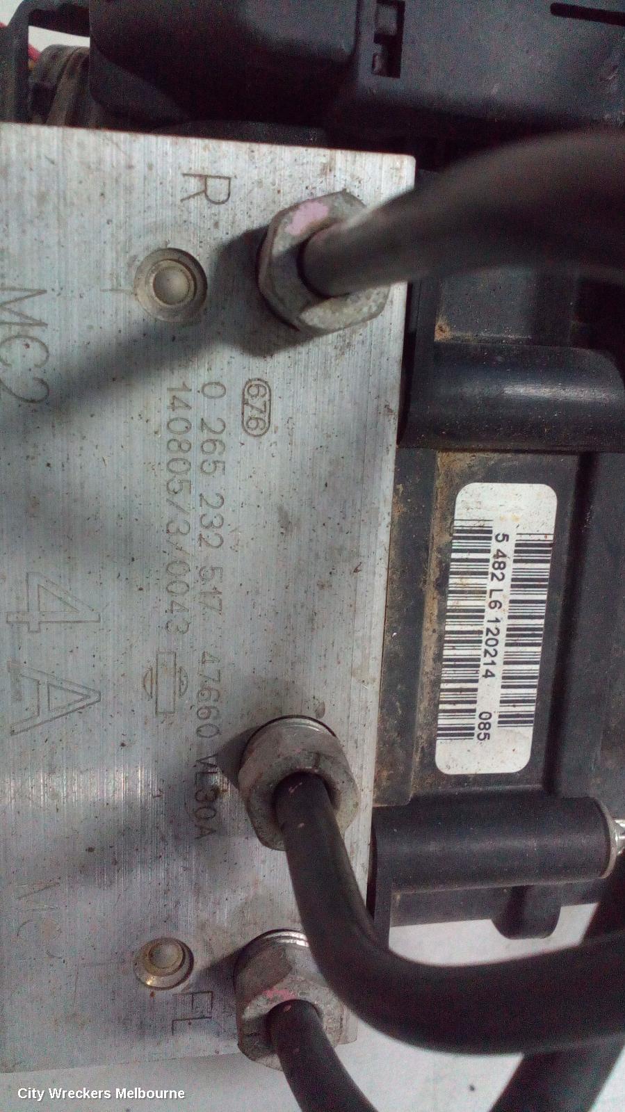 NISSAN NAVARA ABS PUMP/MODULATOR, D22, 12/2001 - 08/2015