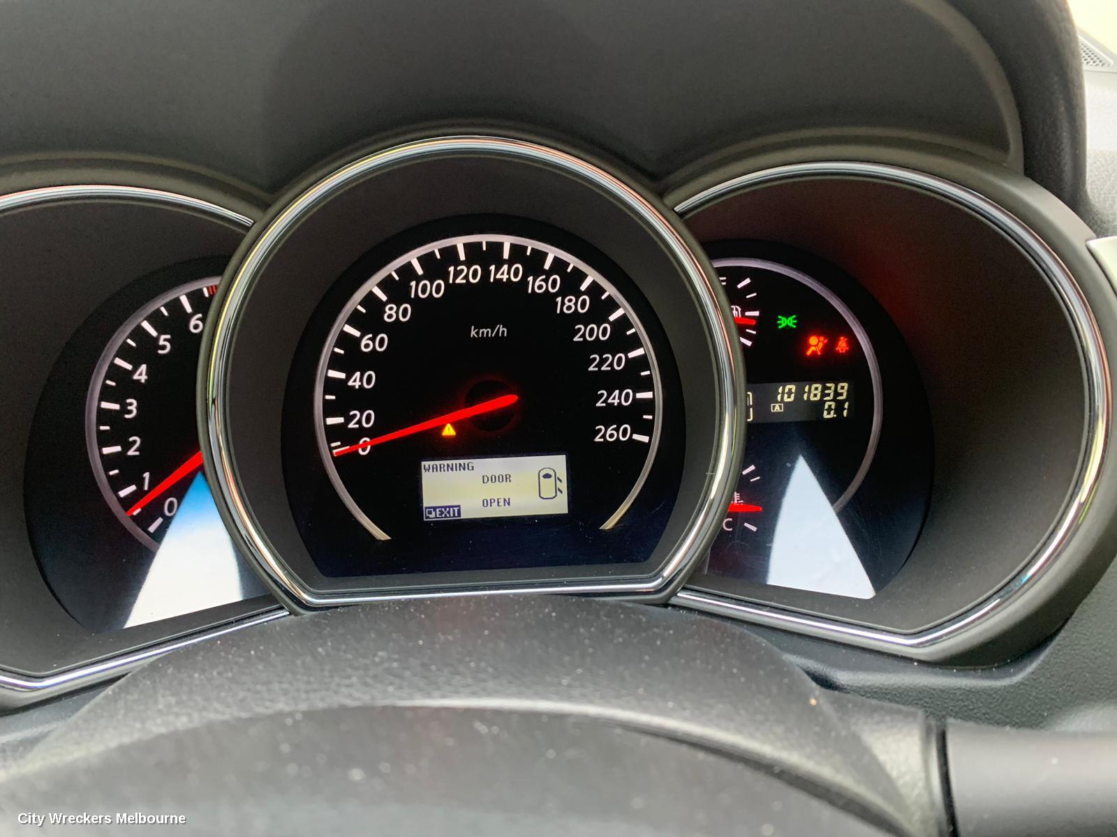 NISSAN MURANO SPEEDOMETER