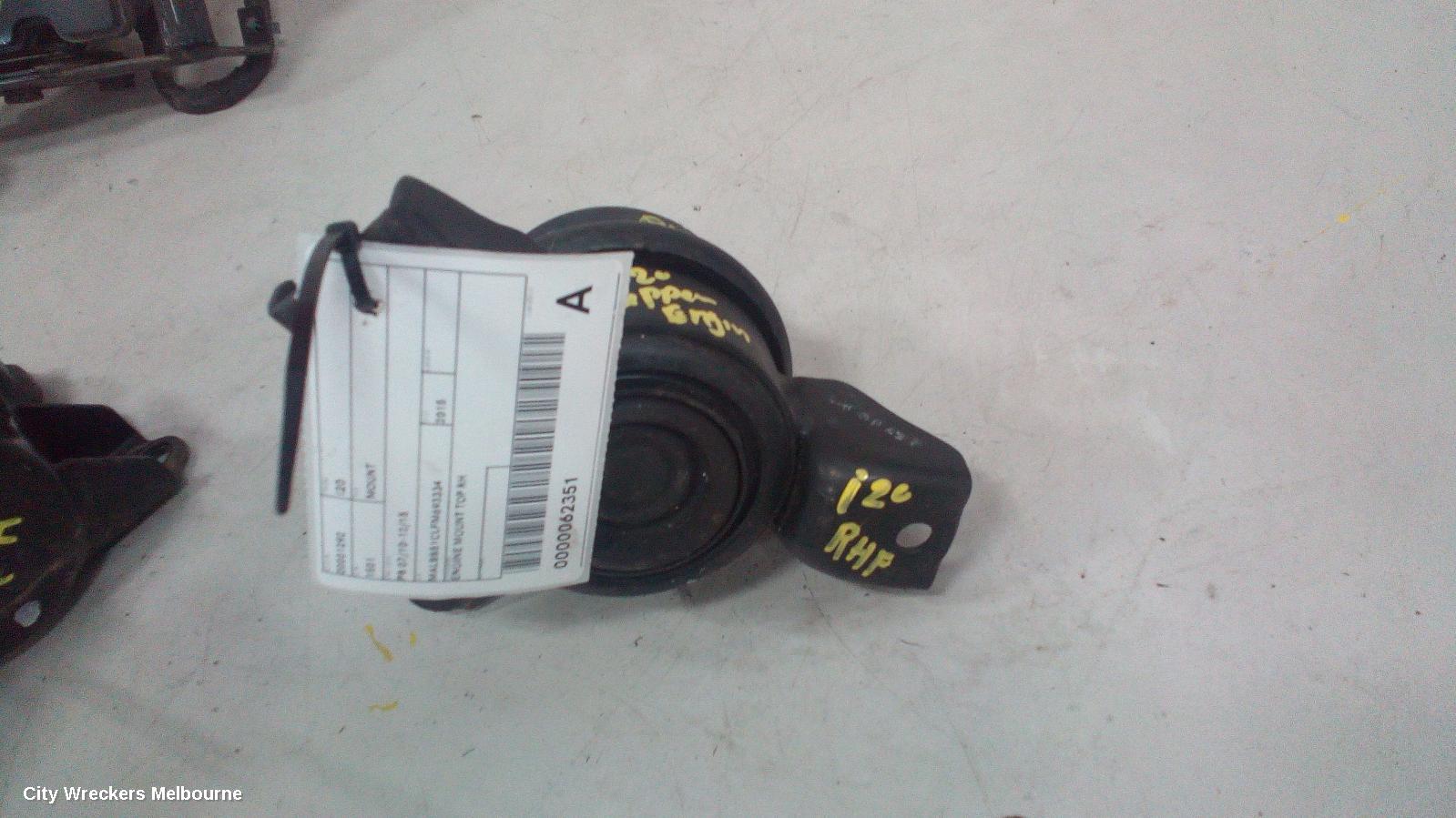 HYUNDAI I20 MOUNT, PB 04/2010 - 12/2015