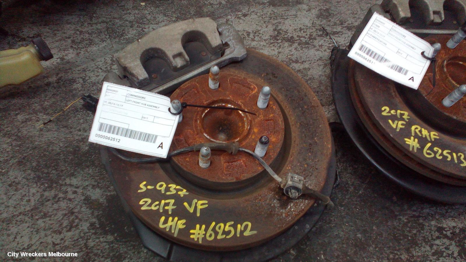 HOLDEN COMMODORE LEFT FRONT HUB ASSEMBLY, VF, 05/2013 - 12/2017