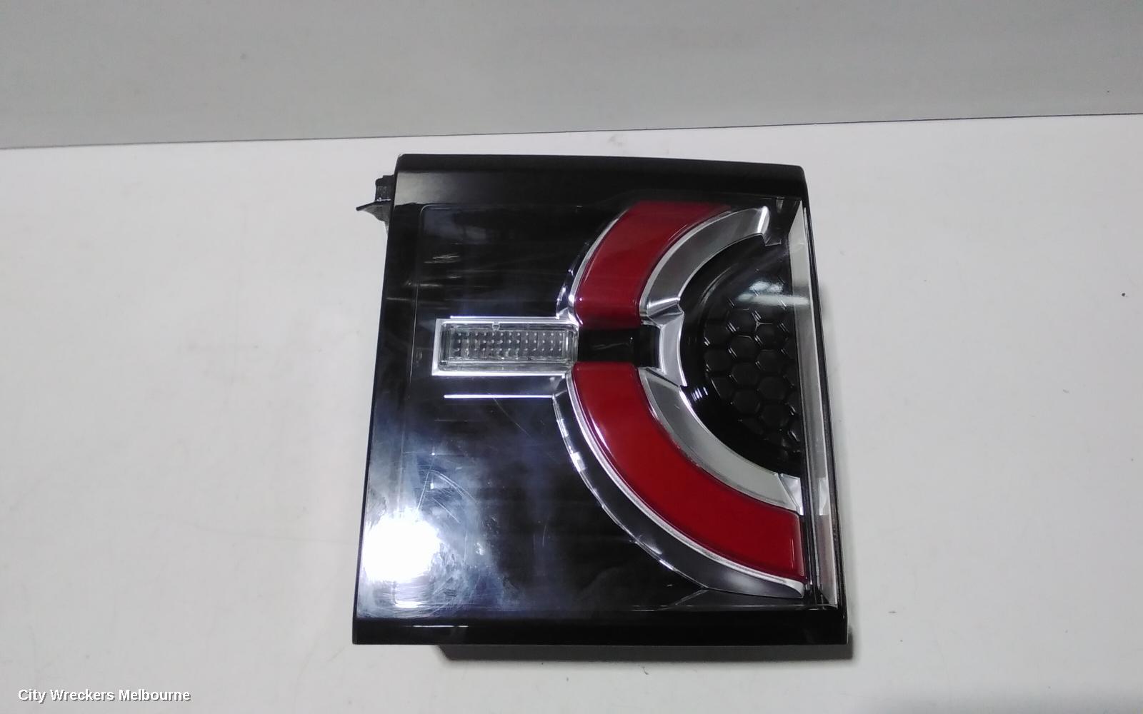 LAND ROVER DISCOVERY SPORT REAR GARNISH, TAILGATE LAMP (RH SIDE), W/ THIN RED LINE, L550, 01/2015 - 06/2019
