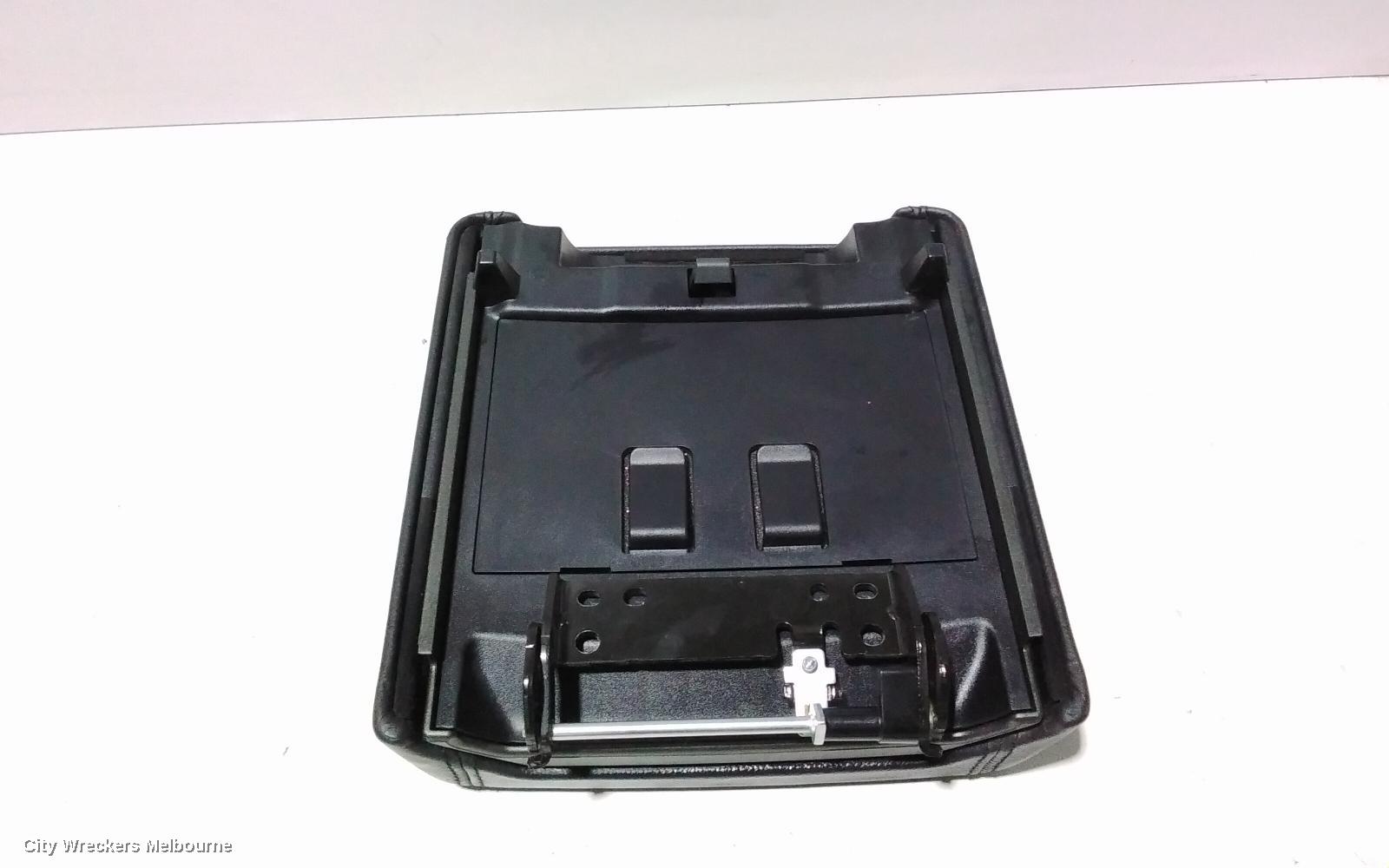 LAND ROVER DISCOVERY SPORT CONSOLE, L550, 01/2015 ONWARDS