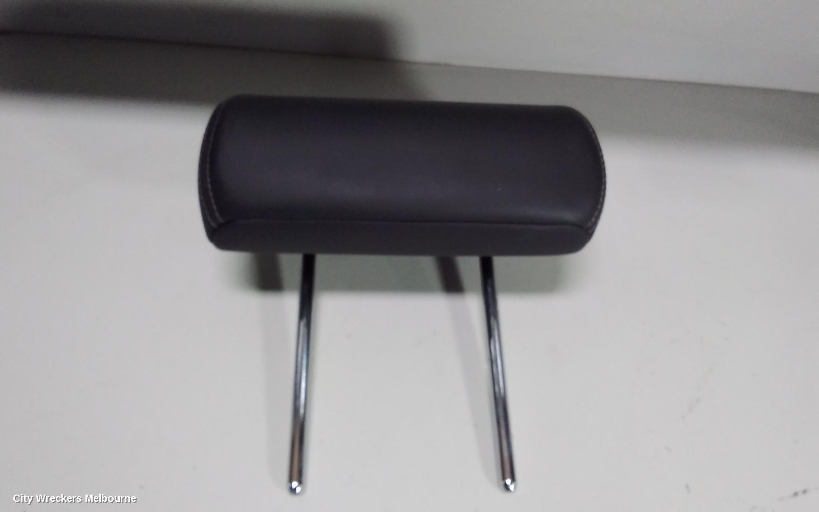 HONDA CRV HEADREST, CENTRE REAR 2ND ROW, LEATHER, RE, 03/2007 - 10/2012