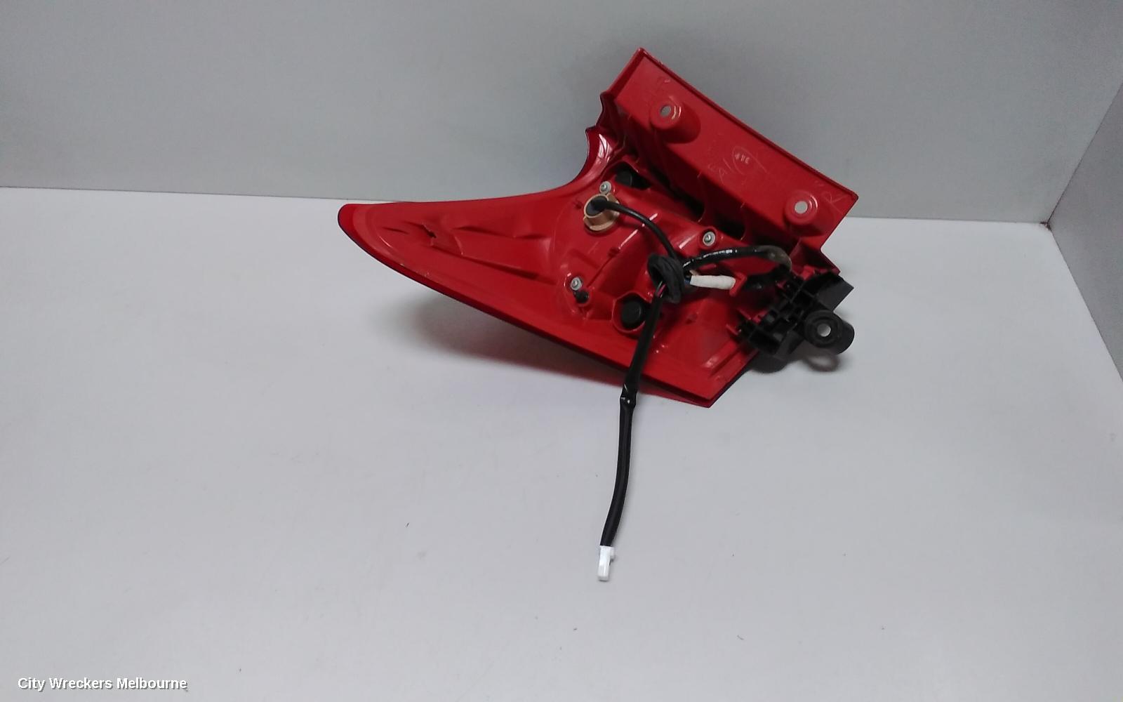 TOYOTA COROLLA RIGHT TAILLIGHT, ZRE182R/ZWE186R, HATCH, 10/2012 - 03/2015