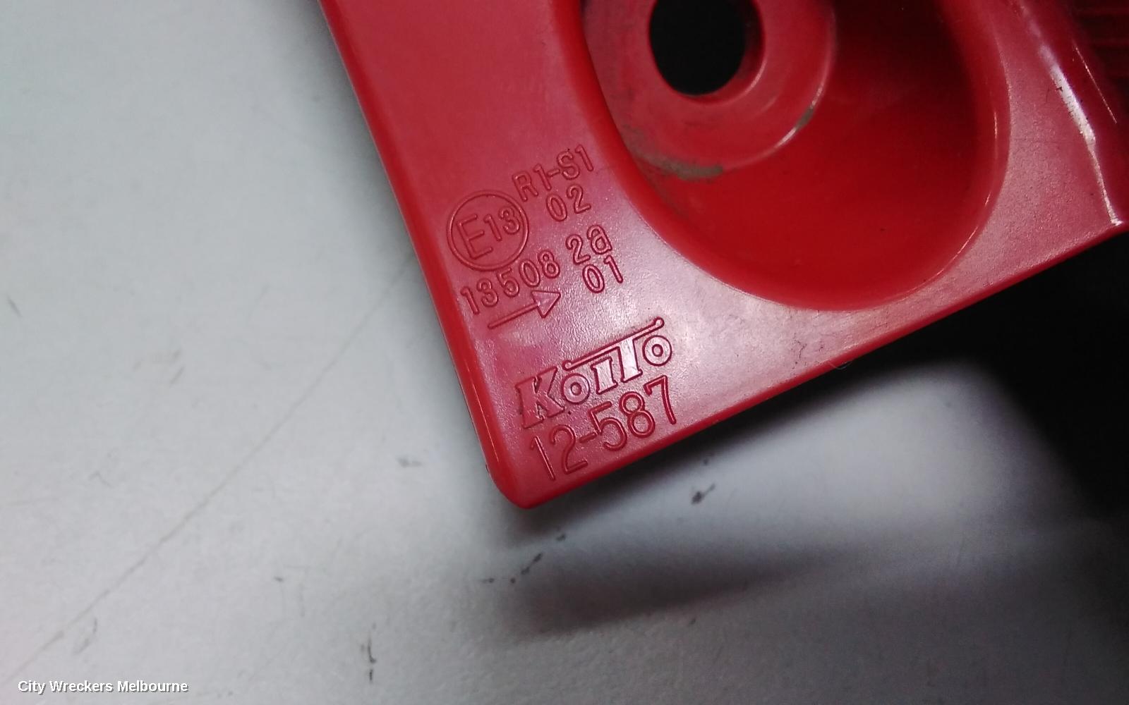 TOYOTA COROLLA RIGHT TAILLIGHT, ZRE182R/ZWE186R, HATCH, 10/2012 - 03/2015