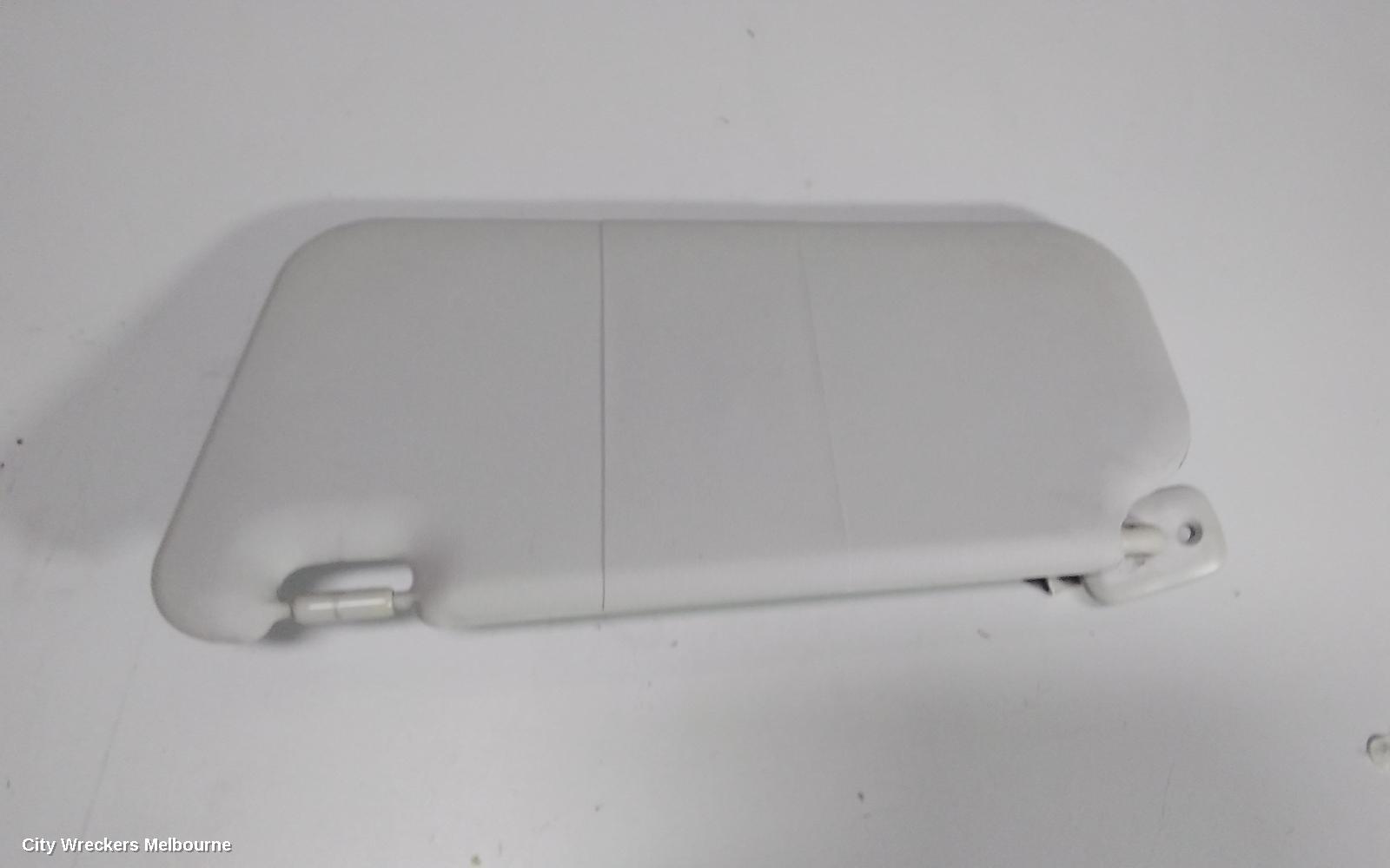 MAZDA 2 SUNVISOR, DE SERIES, LH SIDE, 09/2007 - 09/2014
