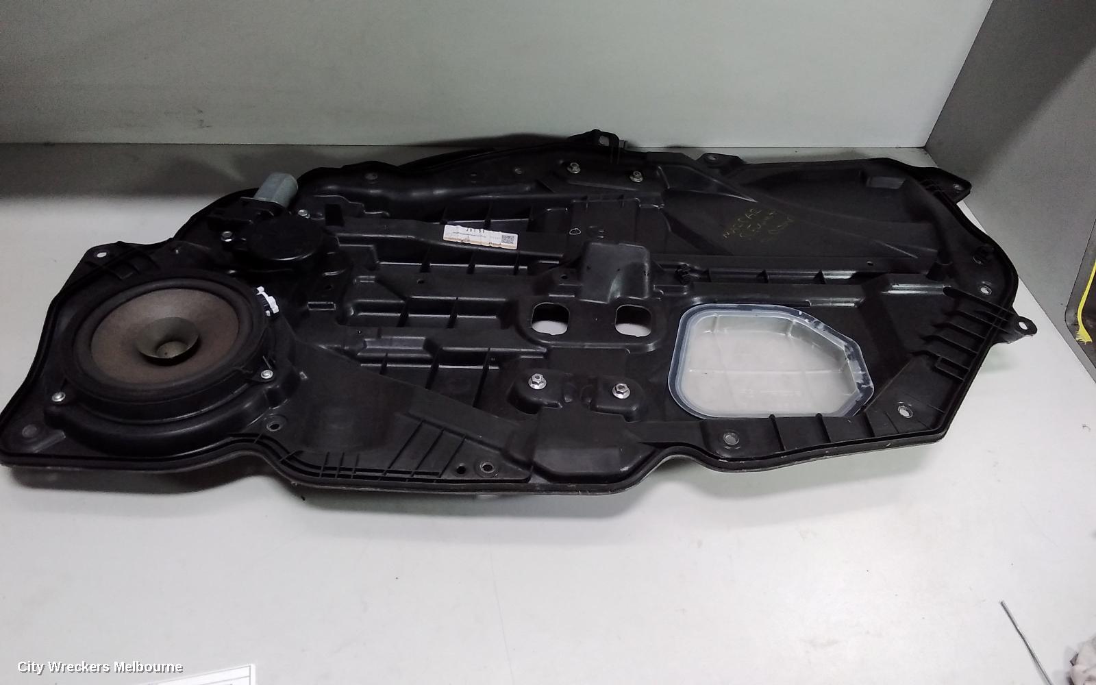 MAZDA 2 RIGHT FRONT WINDOW REG/MOTOR, DE SERIES, POWER, 5DR HATCH, 09/2007 - 09/2014