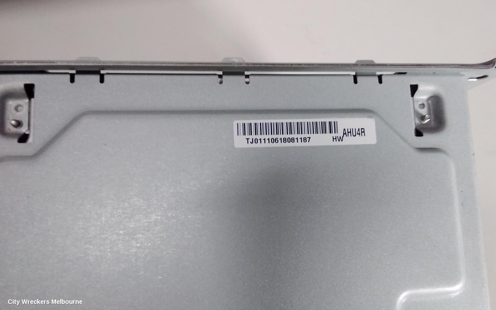 HOLDEN COMMODORE RADIO/CD/DVD/SAT/TV, HEAD UNIT & DISPLAY/CONTROL PANEL ASSY, SINGLE DISC CD PLAYER, W/ SAT NAV, VE, HSV/CALAIS/SSV, 09/2009 - 04/2013