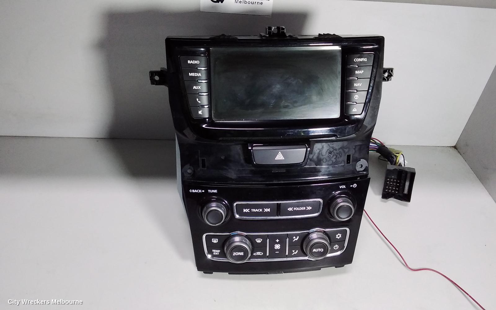 HOLDEN COMMODORE RADIO/CD/DVD/SAT/TV, HEAD UNIT & DISPLAY/CONTROL PANEL ASSY, SINGLE DISC CD PLAYER, W/ SAT NAV, VE, HSV/CALAIS/SSV, 09/2009 - 04/2013