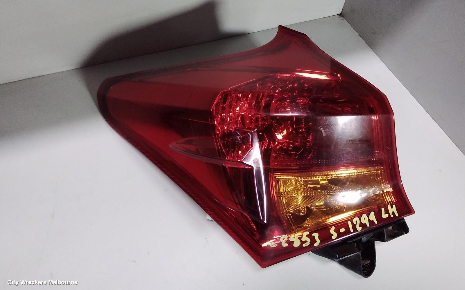 TOYOTA COROLLA LEFT TAILLIGHT, ZRE182R, HATCH, 10/2012 - 03/2015