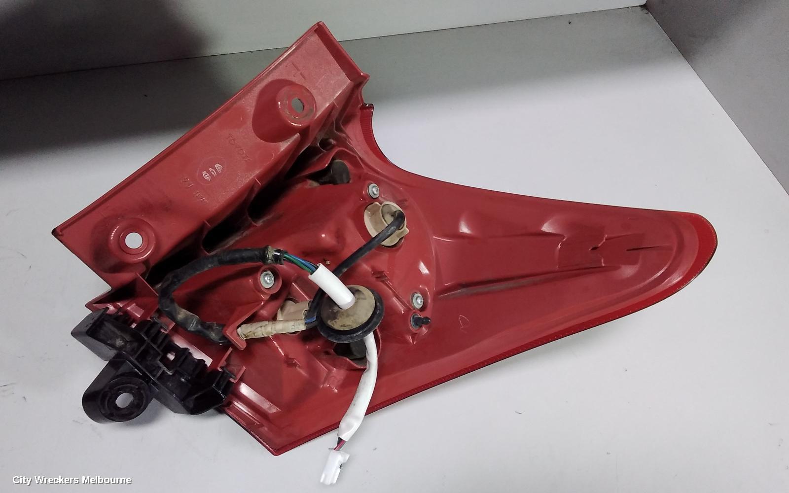 TOYOTA COROLLA LEFT TAILLIGHT, ZRE182R, HATCH, 10/2012 - 03/2015