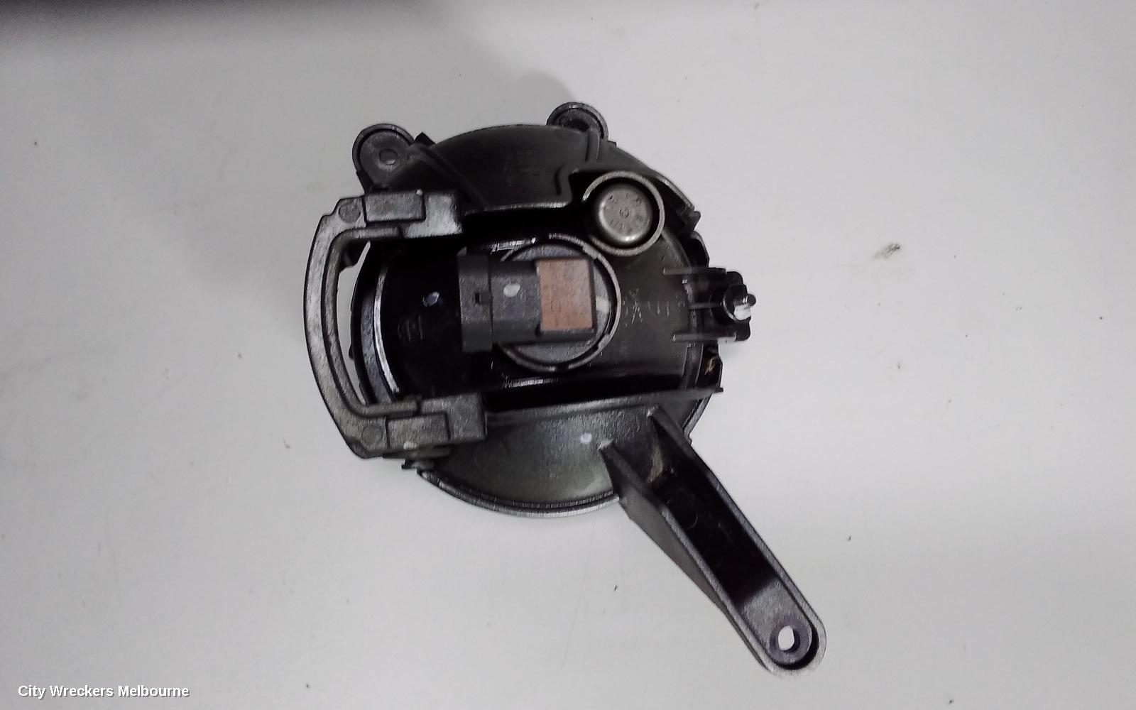 HOLDEN CRUZE RIGHT INDICATOR/FOG/SIDE, BUMPER FOGLAMP, JH, 03/2011 - 01/2017