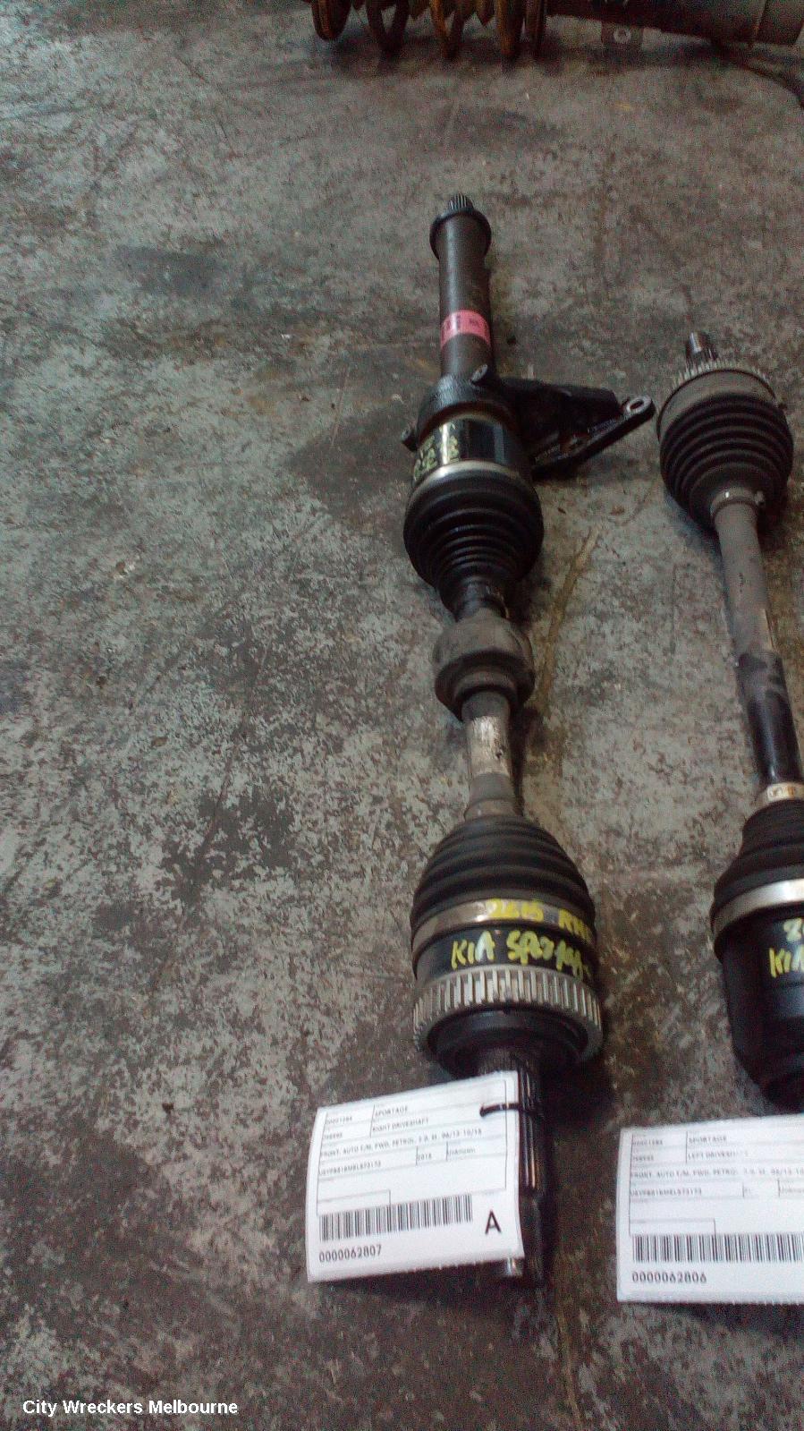 KIA SPORTAGE RIGHT DRIVESHAFT, FRONT, AUTO T/M, FWD, PETROL, 2.0, SL, 06/2013 - 10/2015