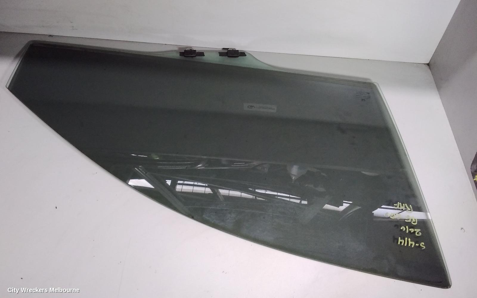 HONDA CRV RIGHT FRONT DOOR WINDOW, RE, 03/2007 - 10/2012