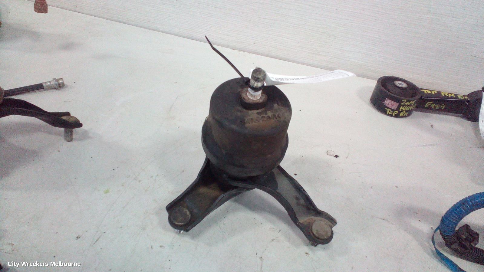 TOYOTA KLUGER MOUNT, ENGINE MOUNT, LEFT, PETROL, 3.5, 2GR-FE, GSU40-GSU45, 05/2007 - 02/2014