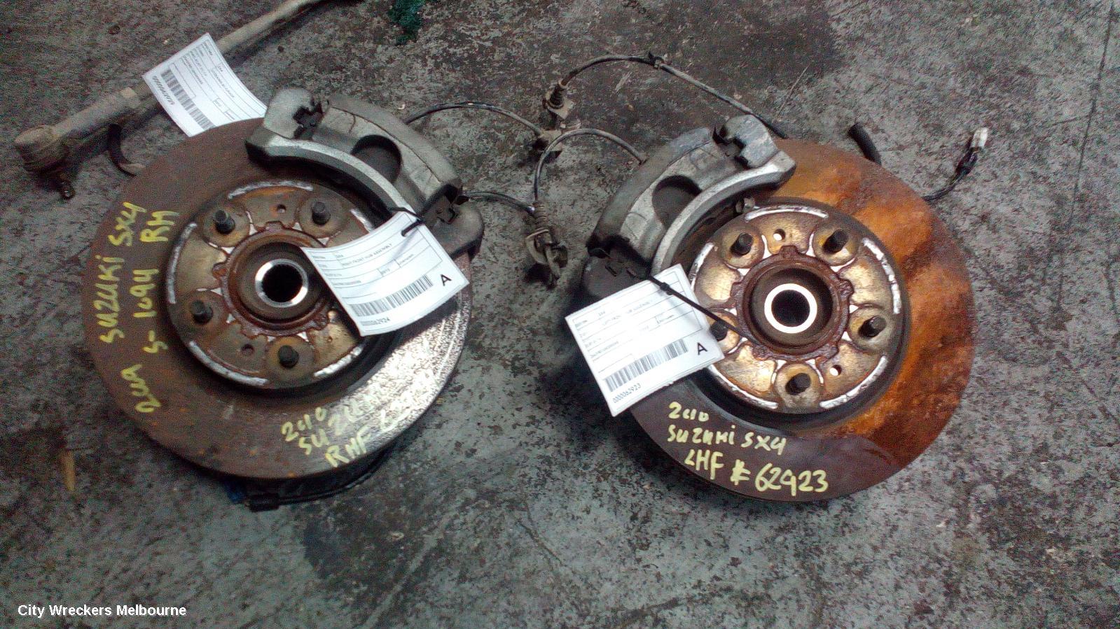 SUZUKI SX4 LEFT FRONT HUB ASSEMBLY, 01/2007 - 01/2014