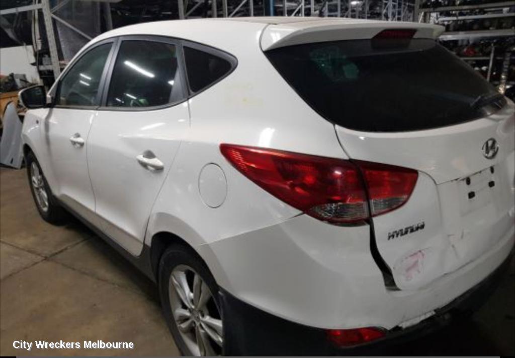 HYUNDAI IX35 REAR SPOILER, LM SERIES, 11/2009 - 09/2013