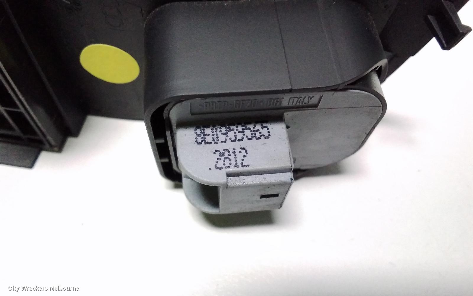 AUDI A1 PWR DR WIND SWITCH, RH FRONT (MASTER SWITCH), 5DR HATCH, 8X, 03/2012 - 10/2018