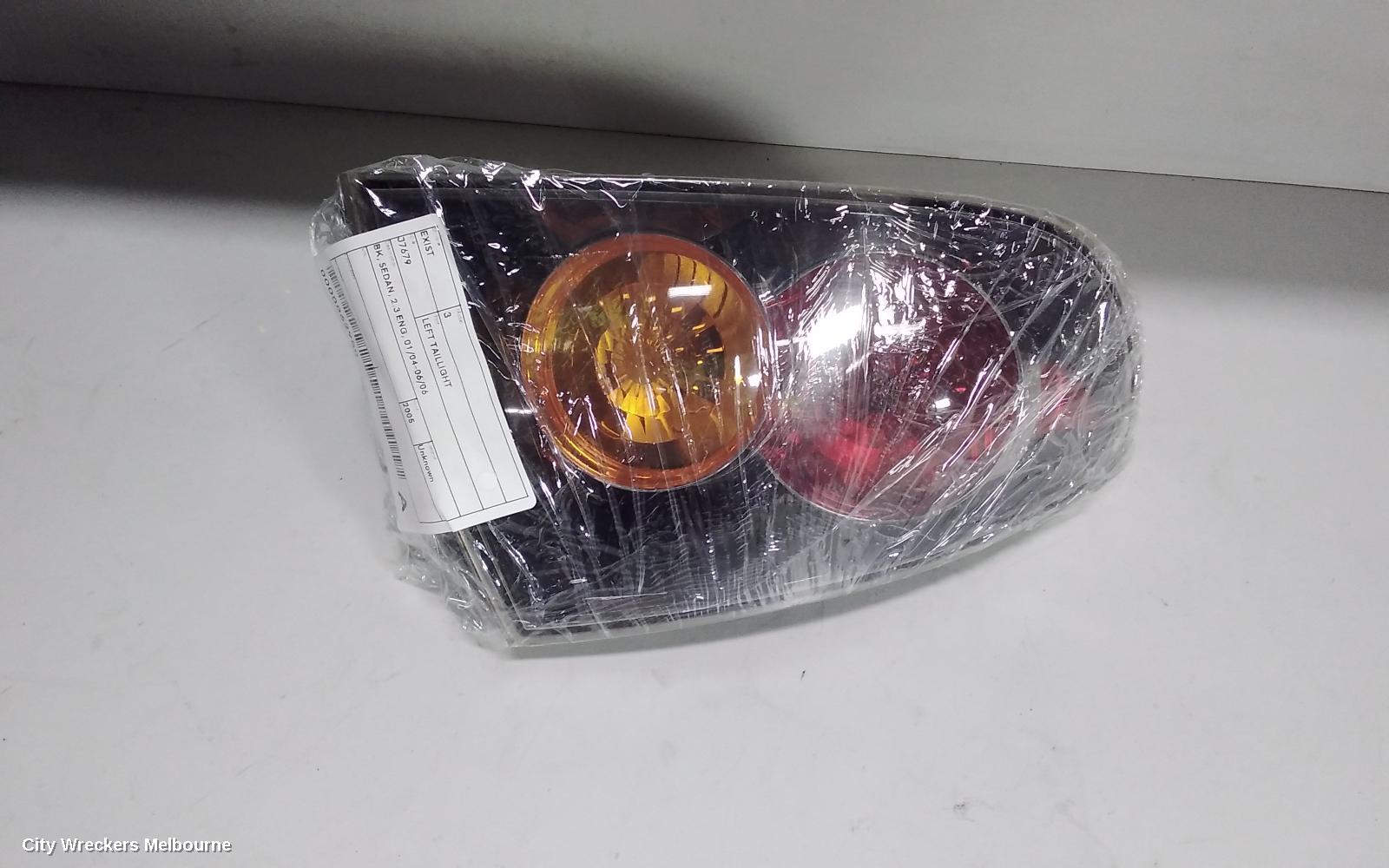 MAZDA 3 LEFT TAILLIGHT, BK, SEDAN, 2.3 ENG, 01/2004 - 06/2006