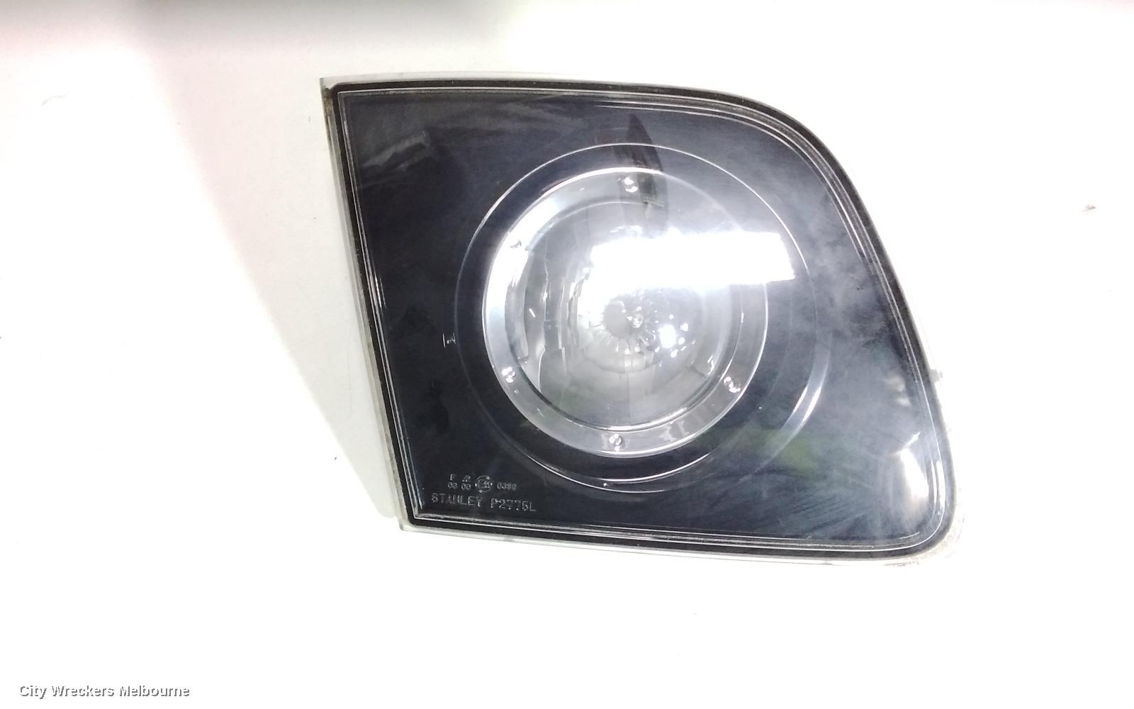 MAZDA 3 REAR GARNISH, BOOTLID LAMP (LH SIDE), BK, 07/2006 - 04/2009