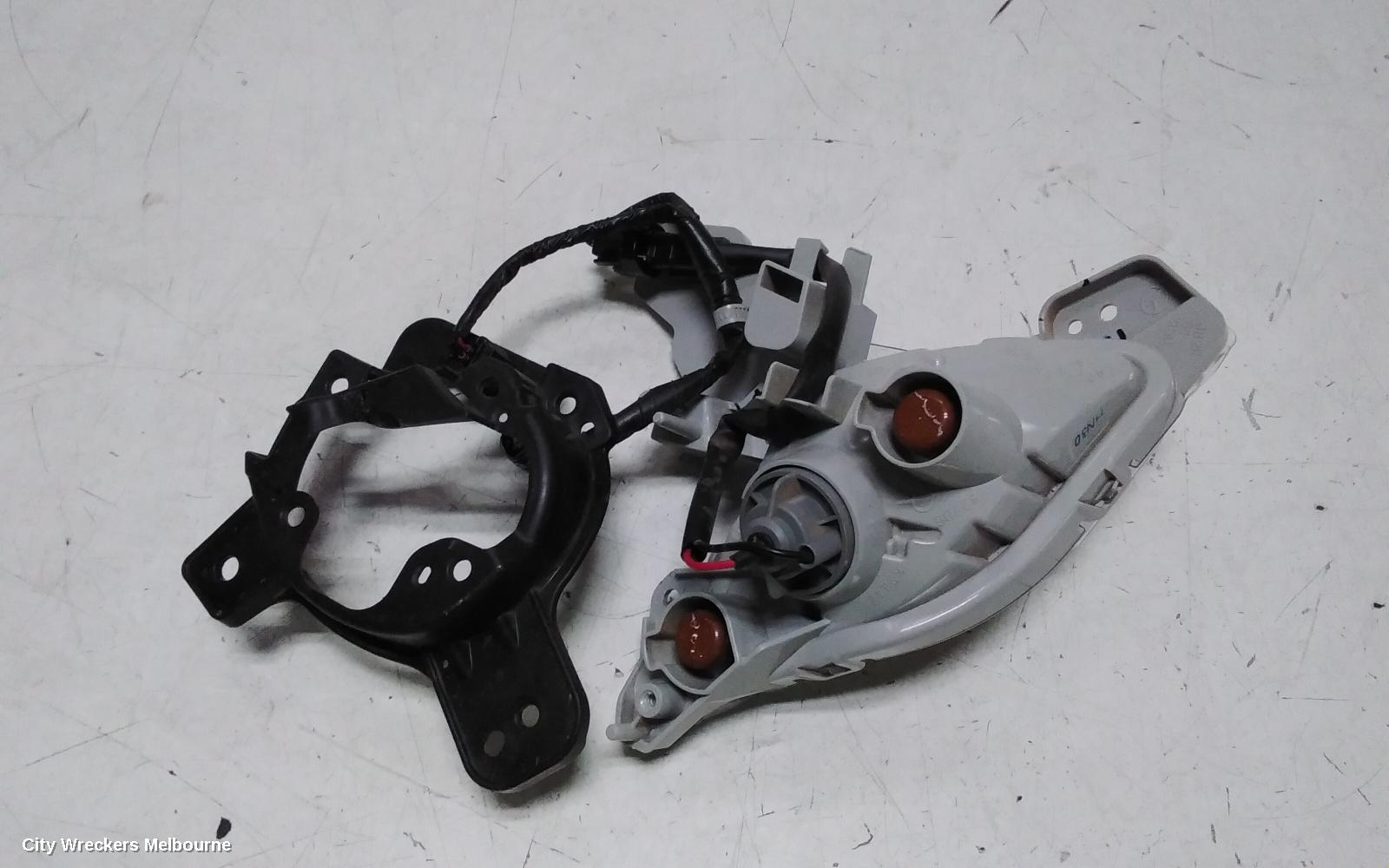 MAZDA CX3 RIGHT INDICATOR/FOG/SIDE, BUMPER FLASHER, DK, 03/2015 ONWARDS