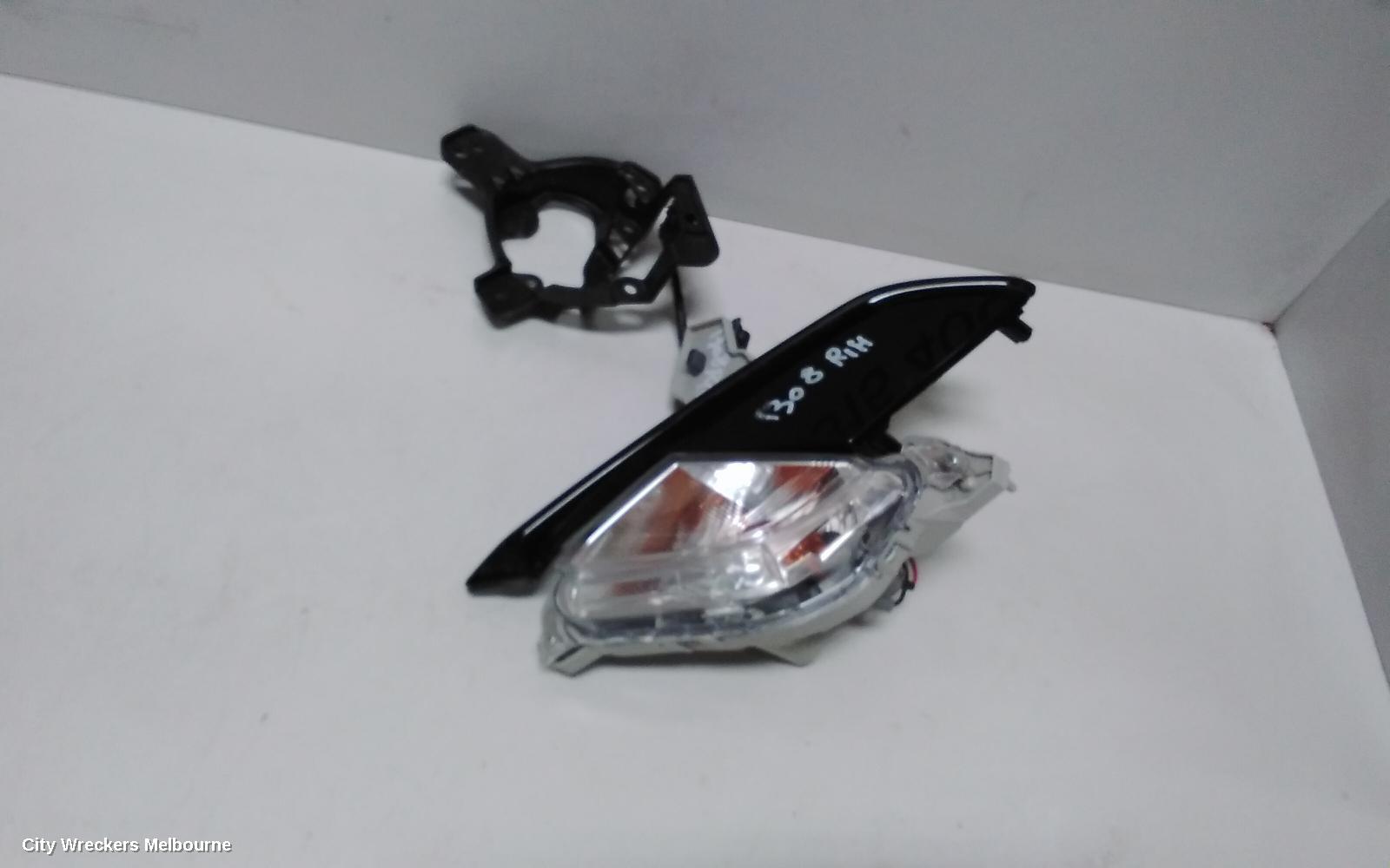 MAZDA CX3 RIGHT INDICATOR/FOG/SIDE, BUMPER FLASHER, DK, 03/2015 ONWARDS