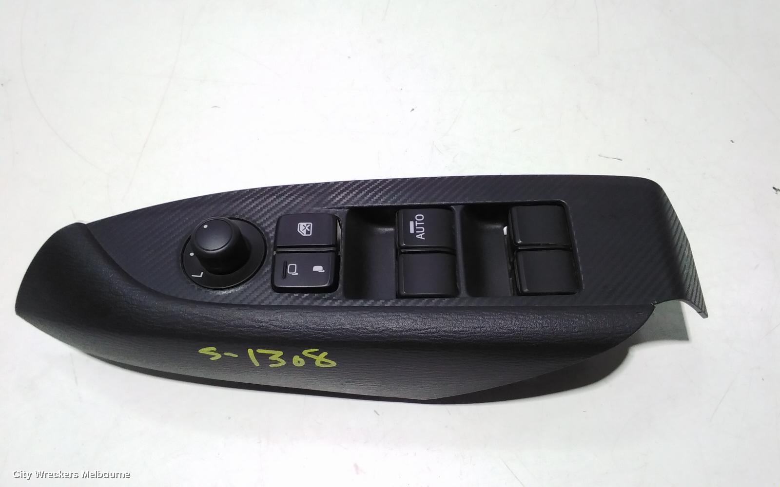 MAZDA CX3 PWR DR WIND SWITCH, RH FRONT (MASTER SWITCH), W/ AUTO FOLD TYPE, DK, 02/2017 ONWARDS