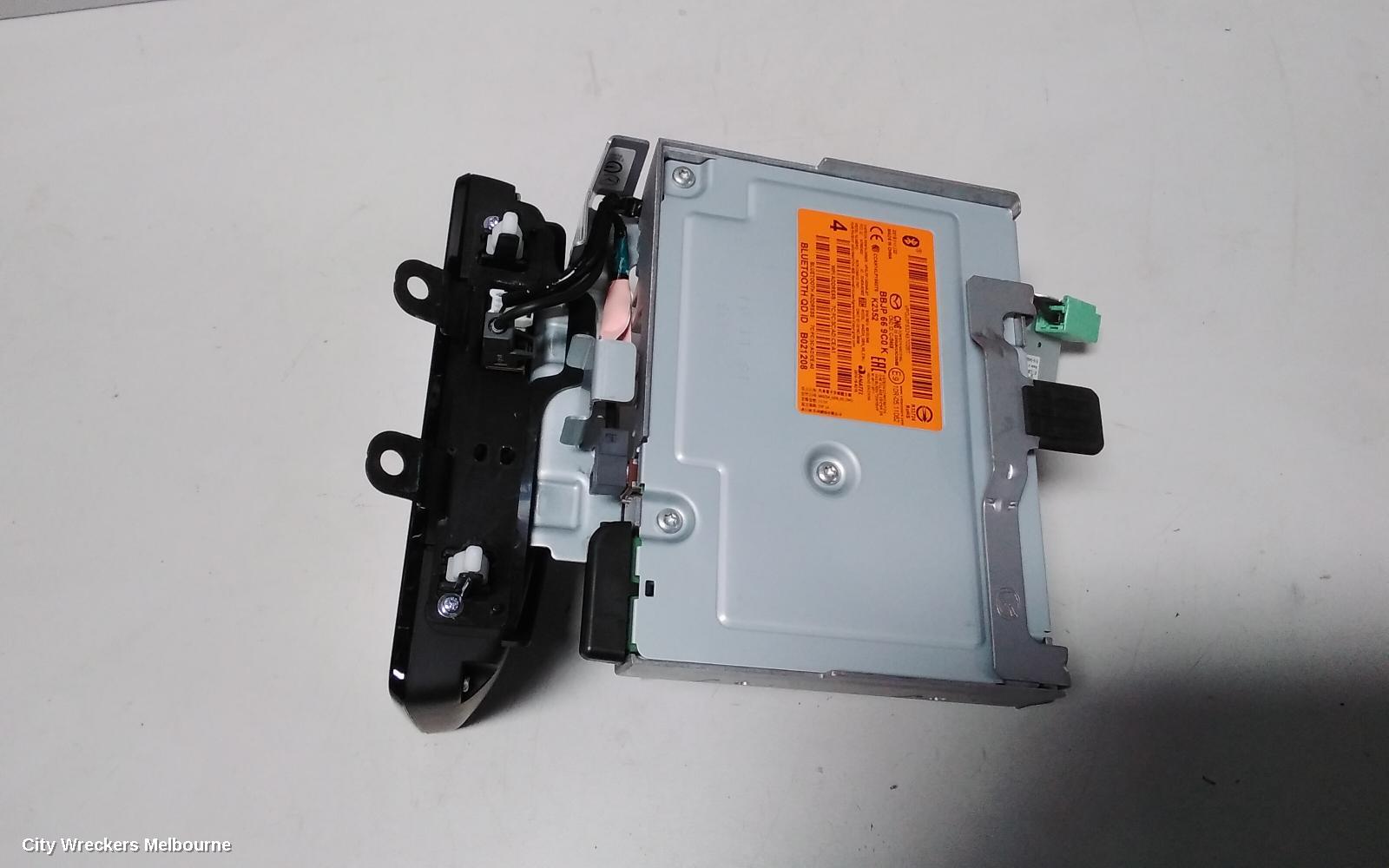 MAZDA CX3 RADIO/CD/DVD/SAT/TV, DISPLAY UNIT, DK, 03/2015 ONWARDS