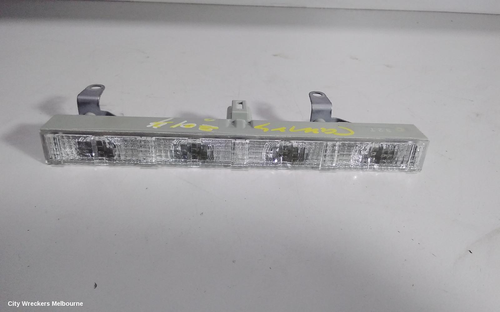 TOYOTA CAMRY HIGH LEVEL STOPLIGHT, XV50, 12/2011 - 05/2015