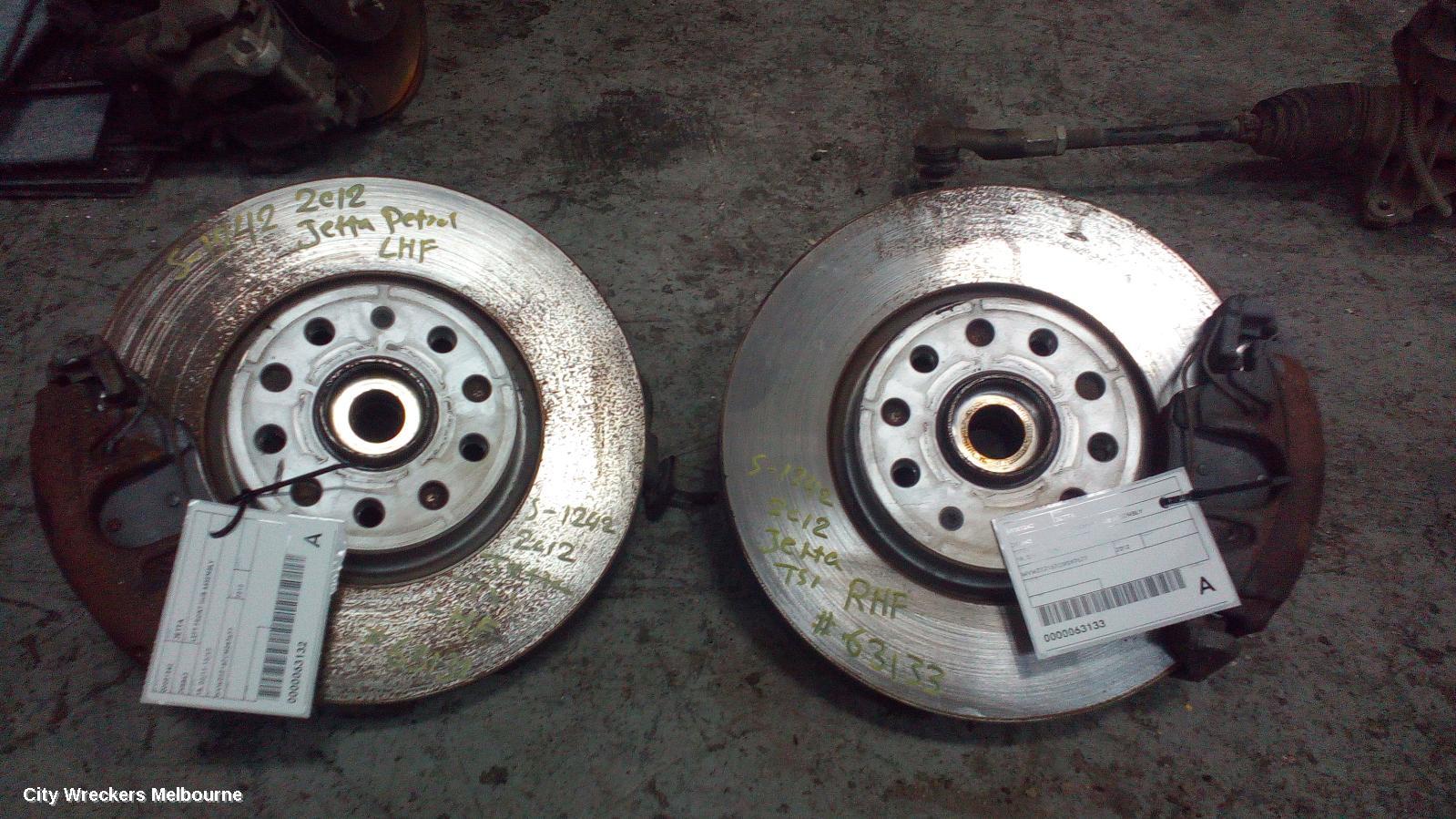 VOLKSWAGEN JETTA LEFT FRONT HUB ASSEMBLY, 1B, 4 BOLT TYPE, 02/2011 - 12/2017