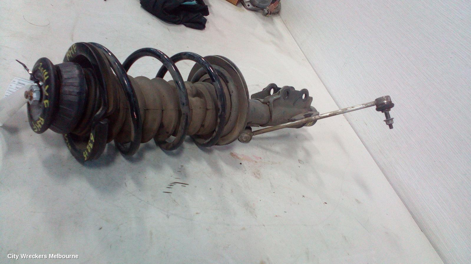 HOLDEN COMMODORE RIGHT FRONT STRUT, VF, EVOKE/CALAIS, 05/2013 - 12/2017